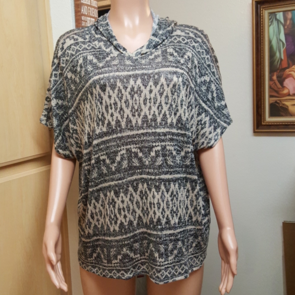 No Comment Pull On Sweater Top w/Hood